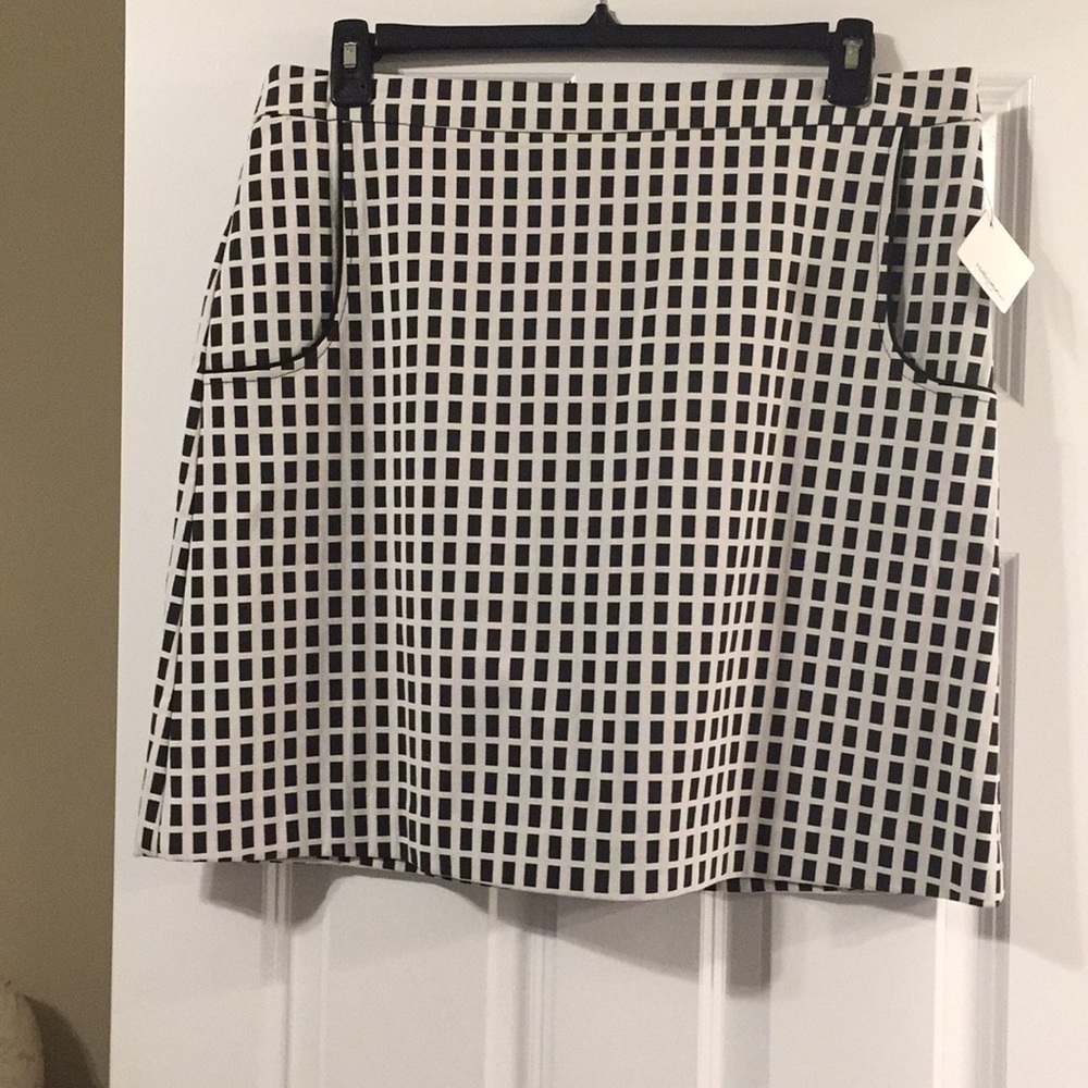 Halogen lightweight skirt.